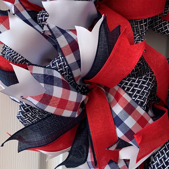 Red white and blue patriotic wreath - Picture 2 of 3